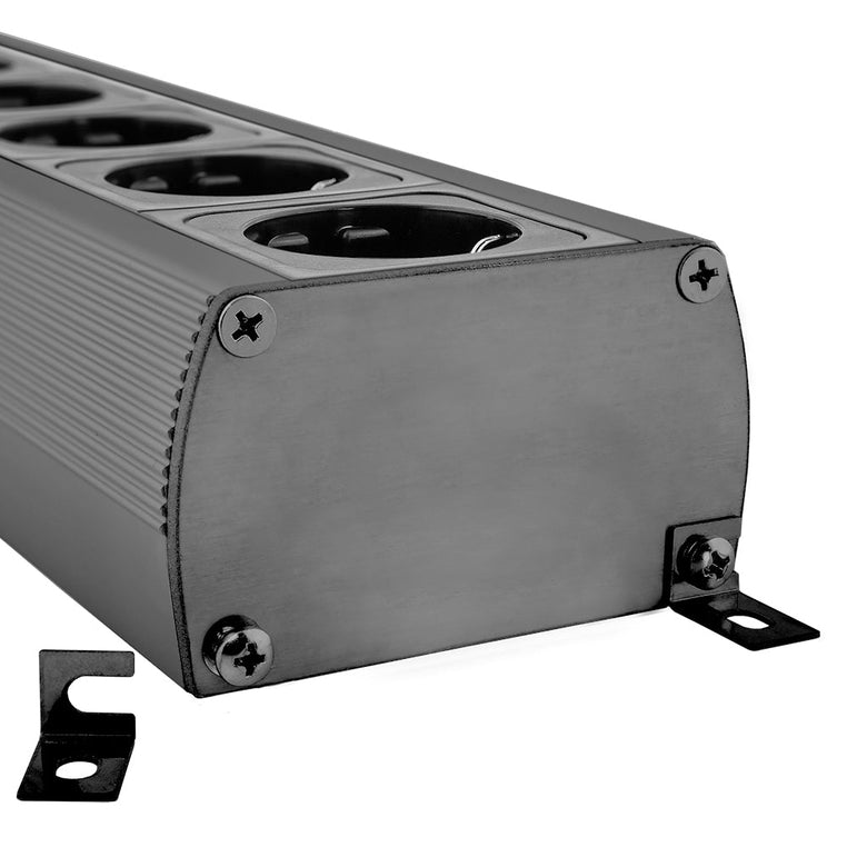 Supra LoRad MD06/SP SPC ylijännitesuojattu jakopistorasia, musta