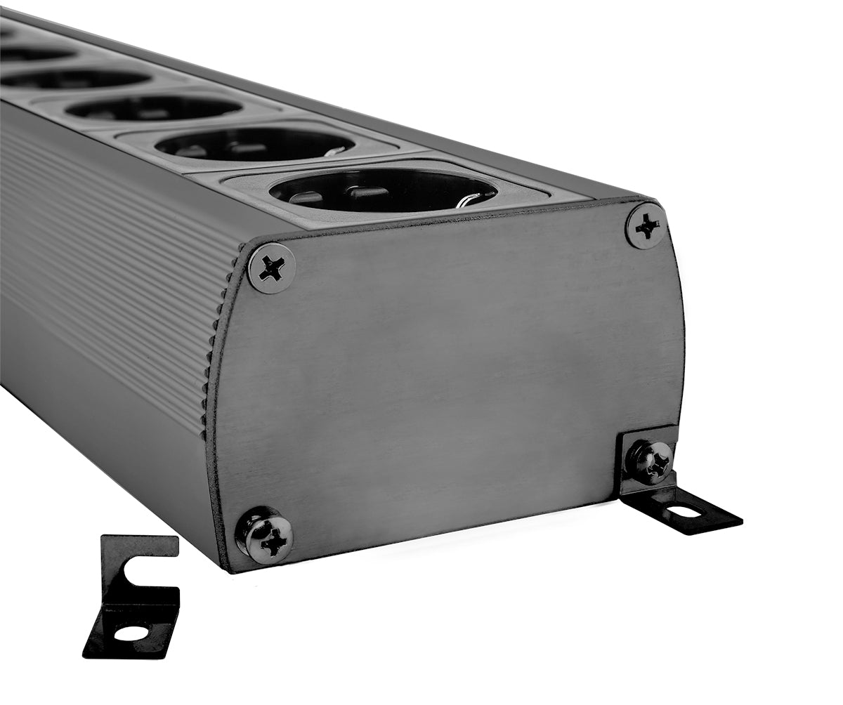 Supra LoRad MD06/SP SPC ylijännitesuojattu jakopistorasia, musta