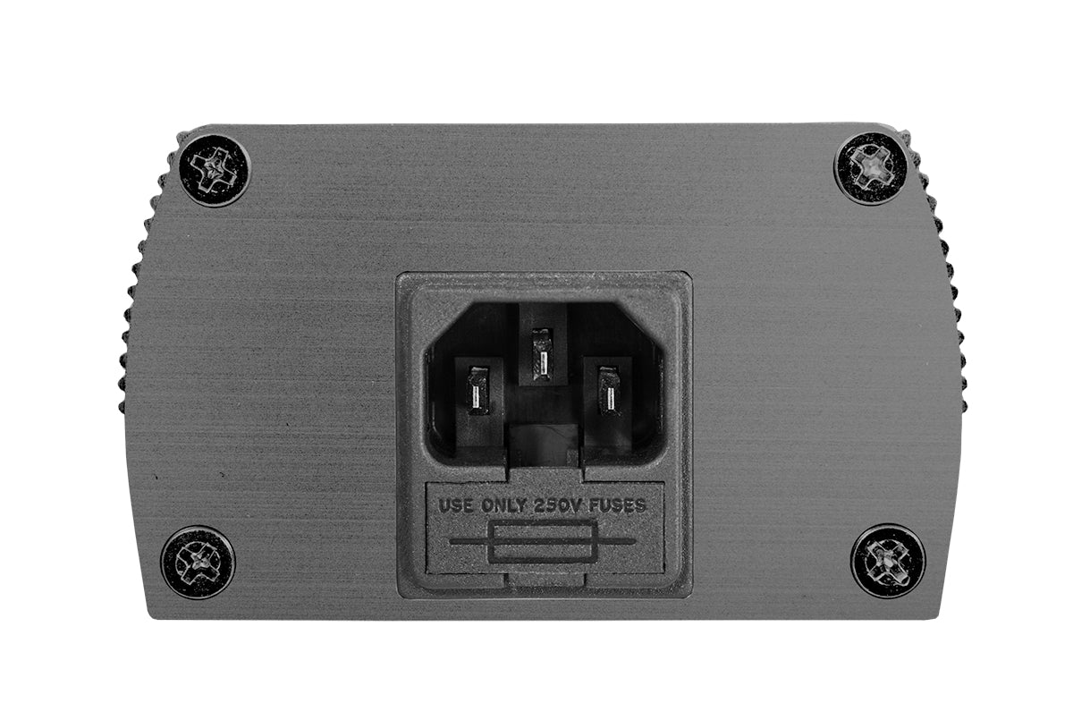 Supra LoRad MD06/SP SPC ylijännitesuojattu jakopistorasia, musta