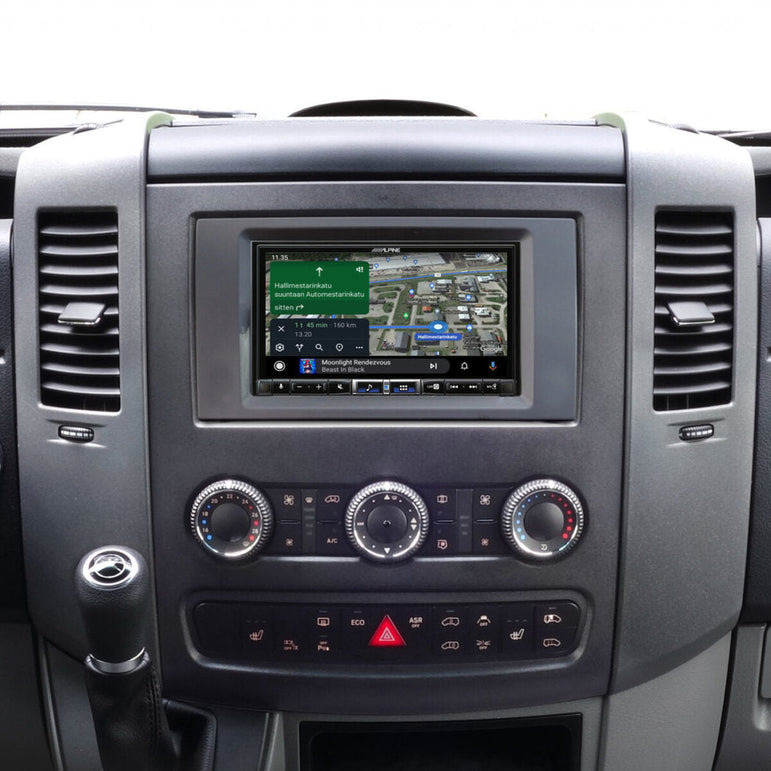 Alpine ILX-705D 7" Mercedes Sprinter W906 CarPlay