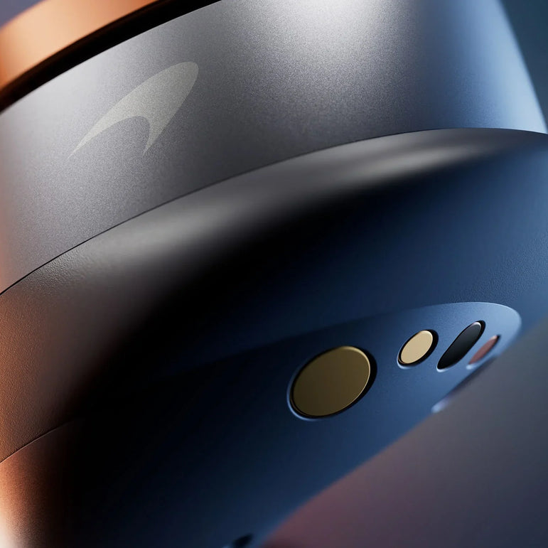 B&W Pi8 McLaren edition langattomat nappikuulokkeet