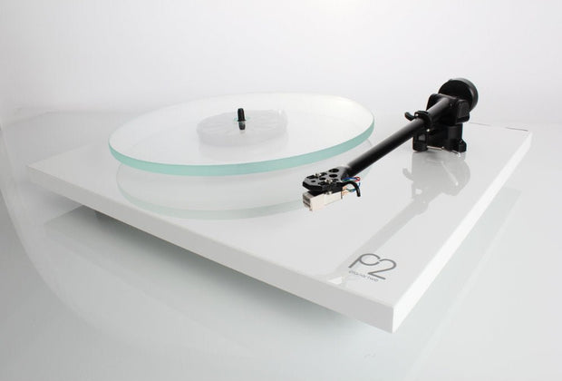 Rega Planar 2 levysoitin | Hifikaupat.fi